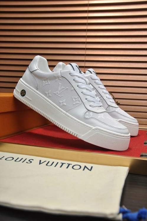 Picture of Louis Vuitton Shoes _SKULVsz38-45mnf072117233